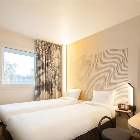 Rueil-malmaison Hotel