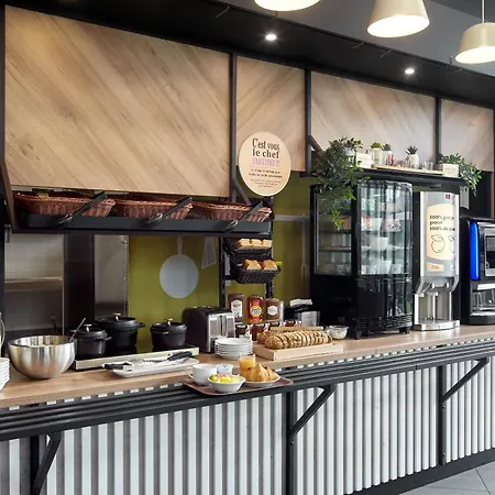 Rueil-malmaison 3* Нантерр