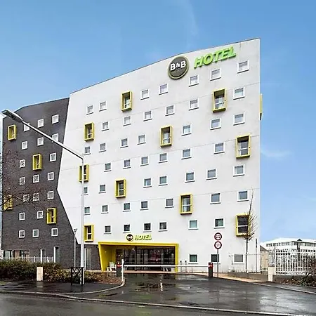Rueil-malmaison Hotel 3*