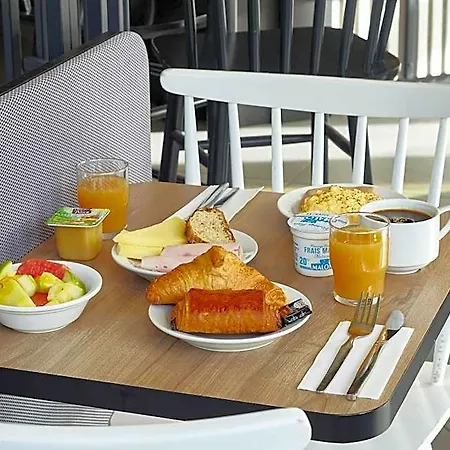 Rueil-malmaison 3* Nanterre