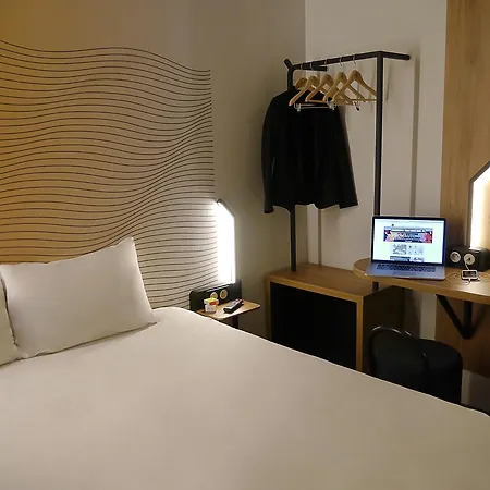 Rueil-malmaison Нантерр
