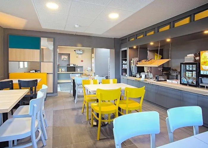 Rueil-malmaison Отель