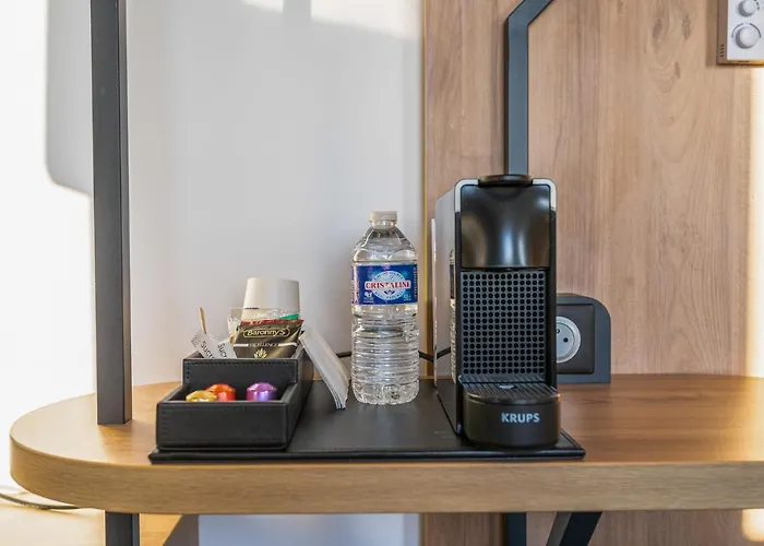 Отель Rueil-malmaison Нантерр