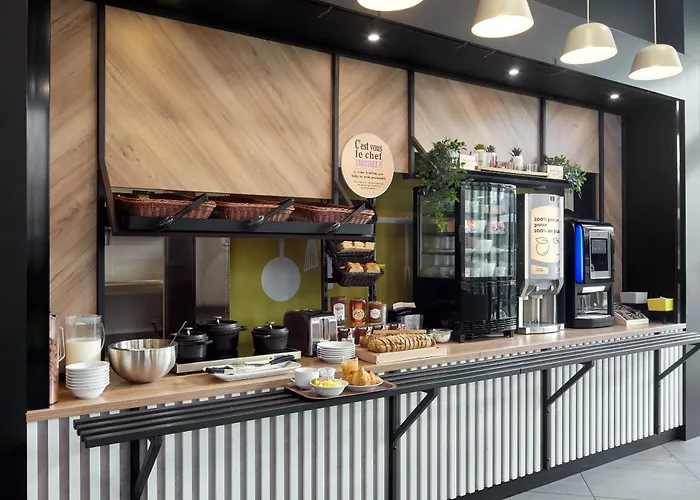 Rueil-malmaison 3* Нантерр