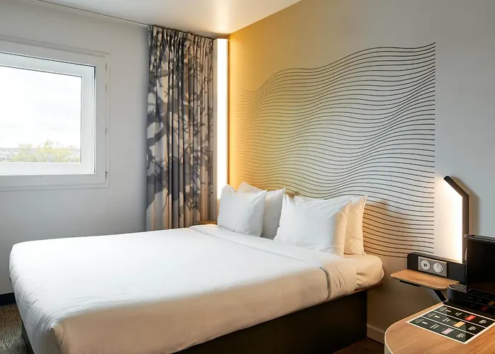 Отель Rueil-malmaison Нантерр